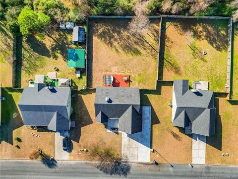 A home in Raeford