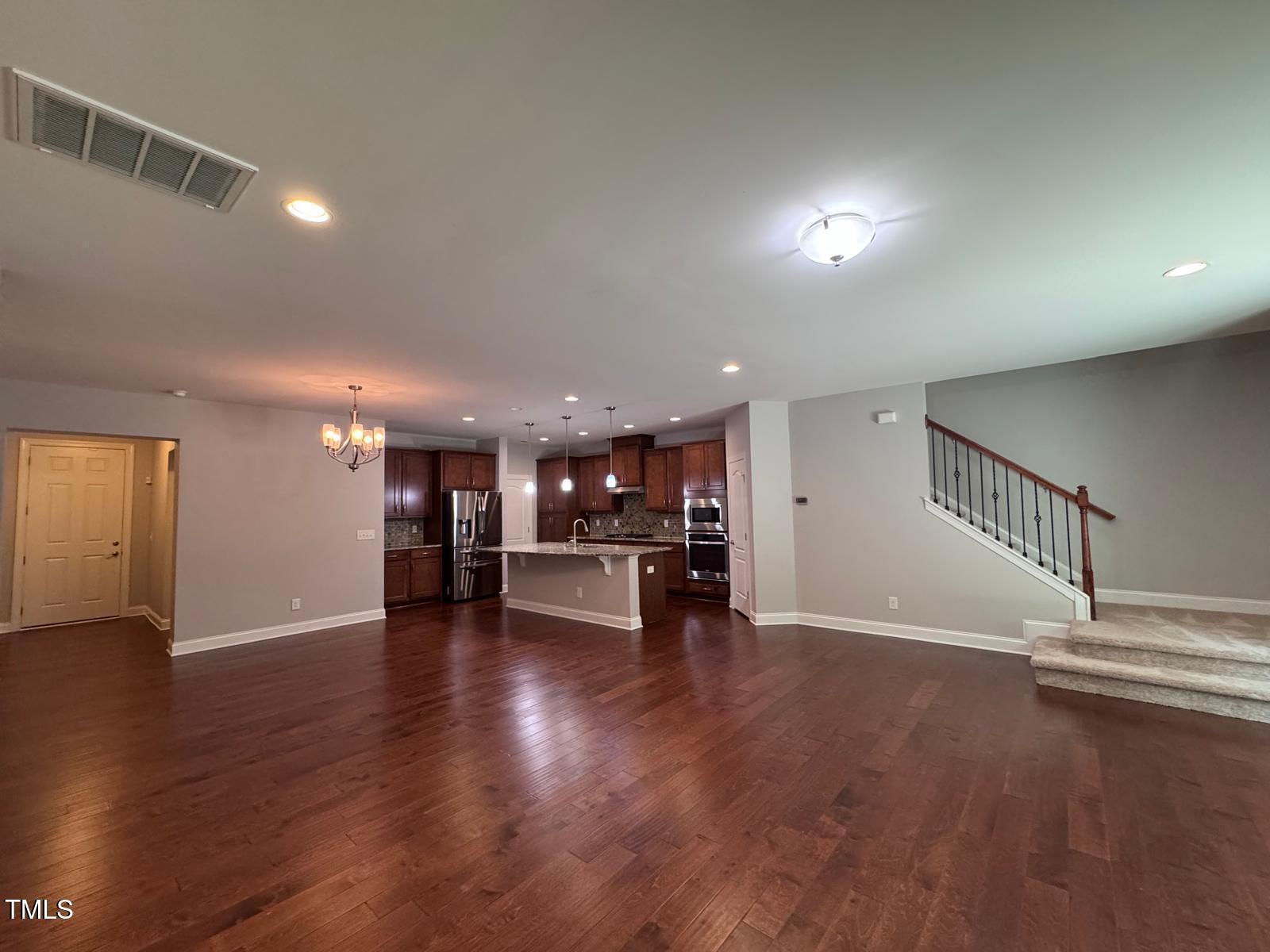 238 Alamosa Place
