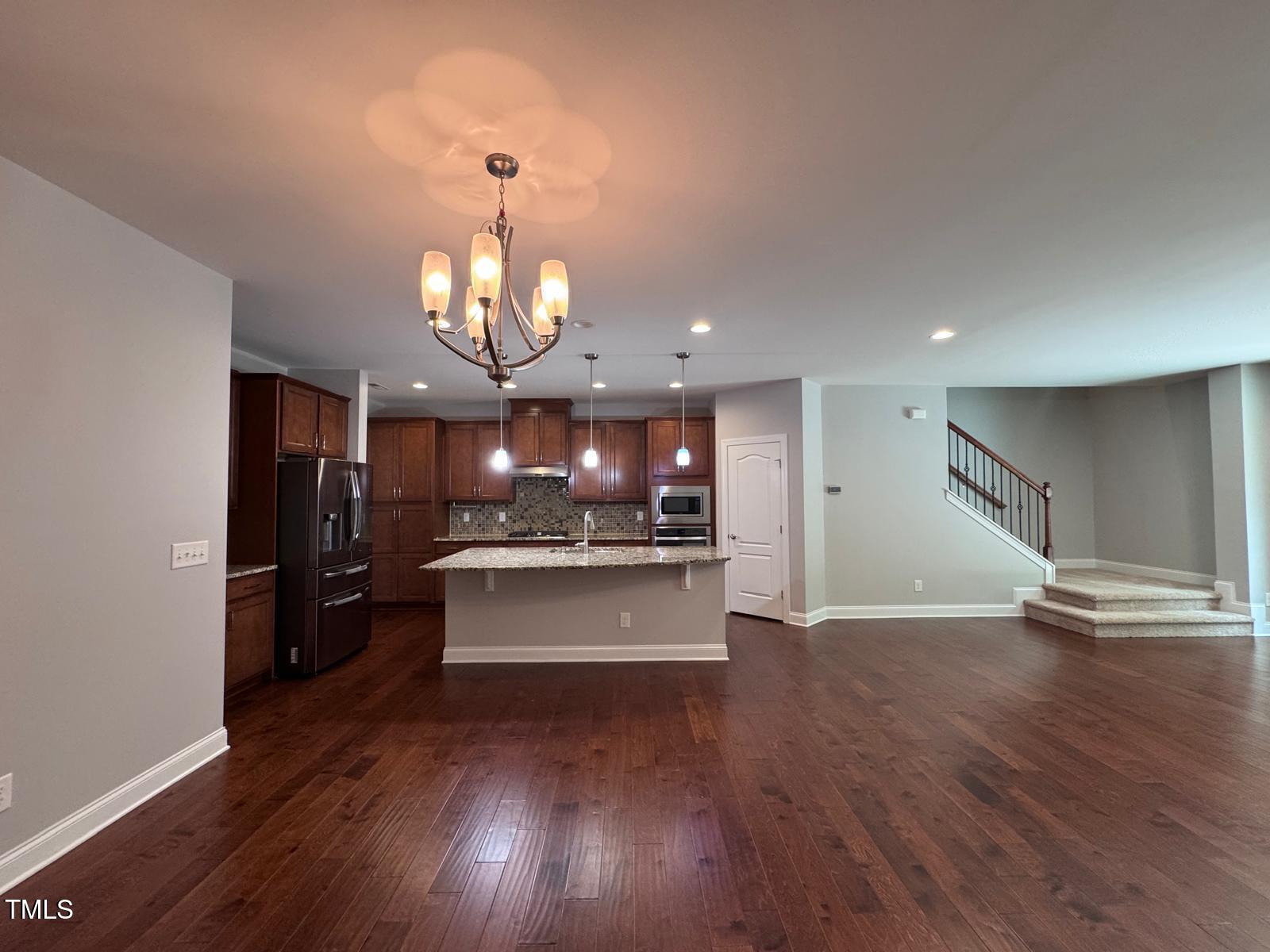 238 Alamosa Place