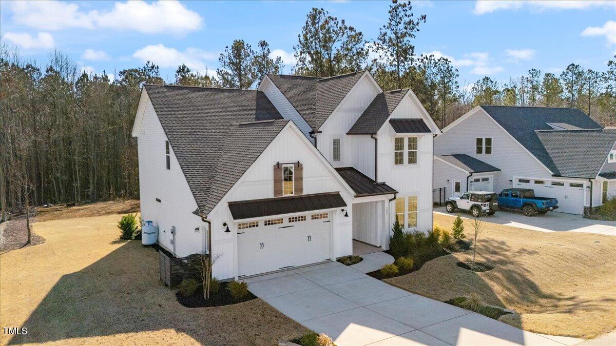 201 W Amber Oak Drive