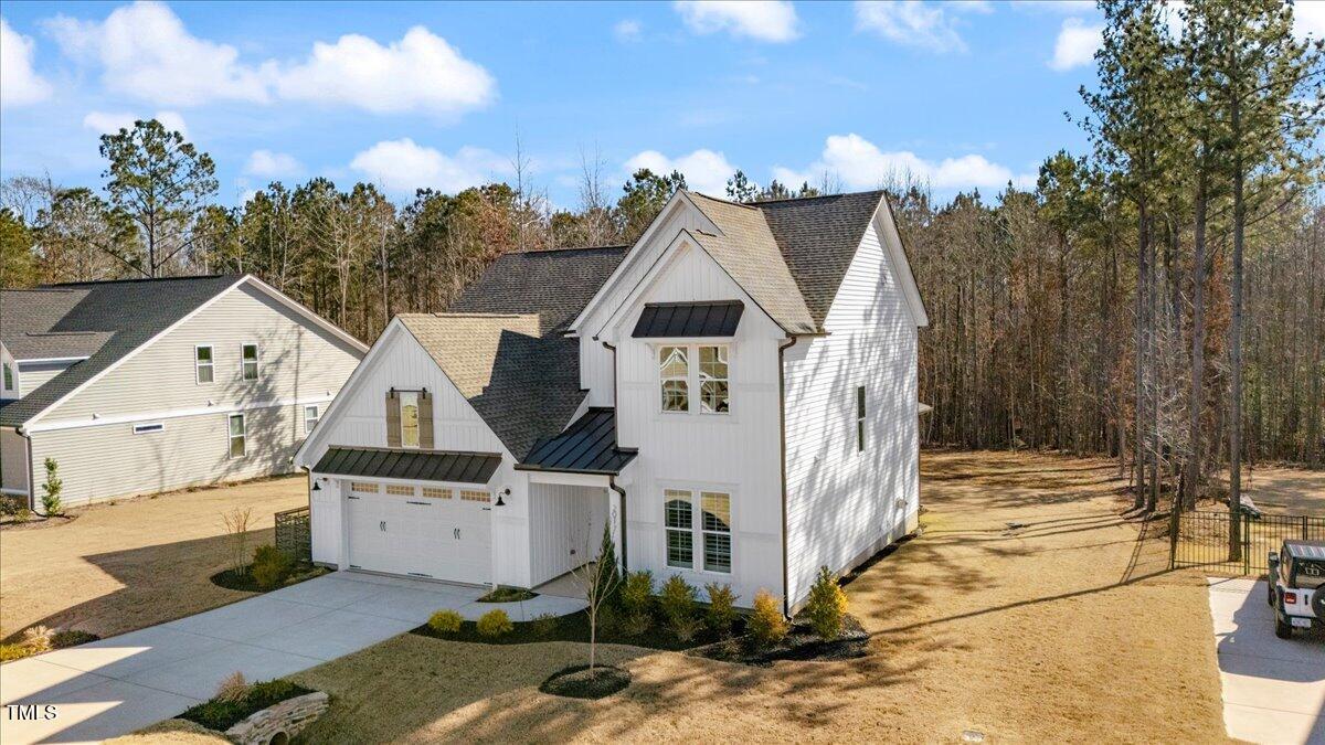 201 W Amber Oak Drive