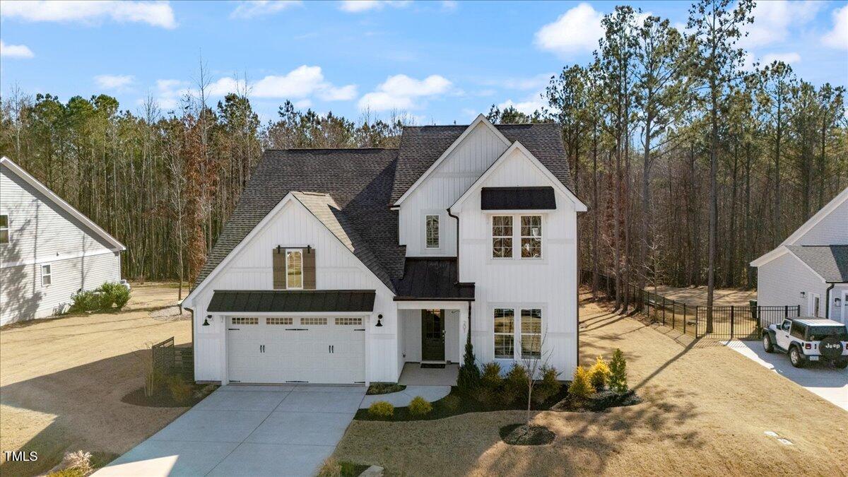 201 W Amber Oak Drive