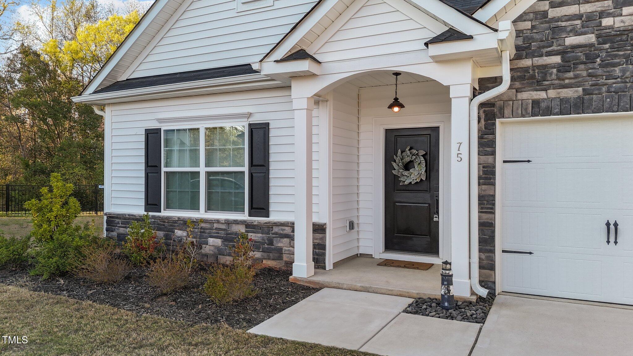 75 Red Crabapple Court