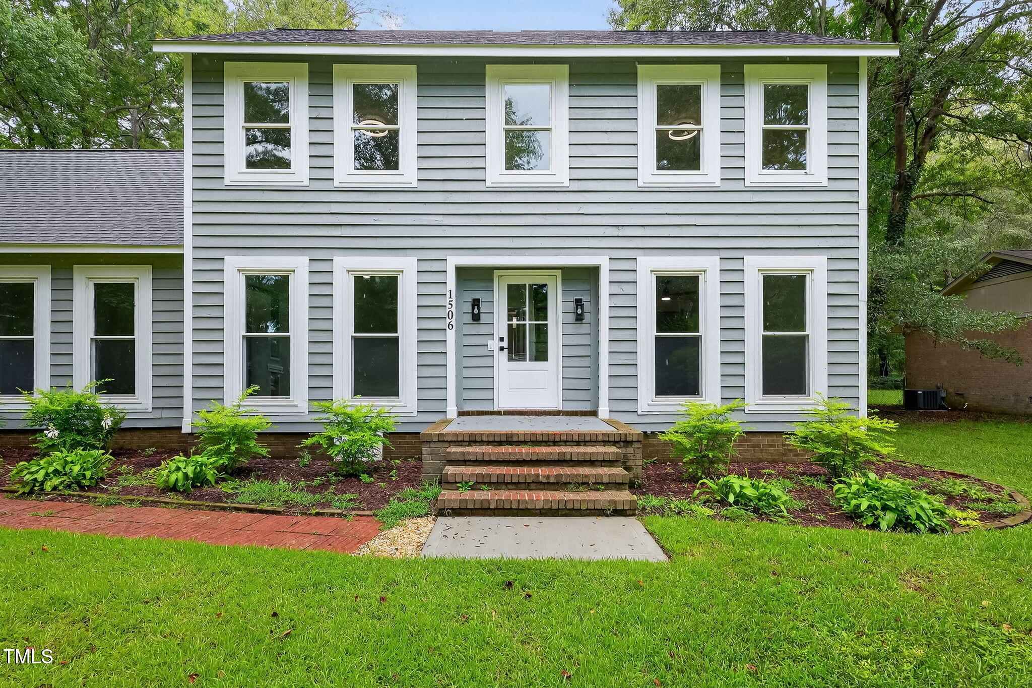 1506 Darby Place