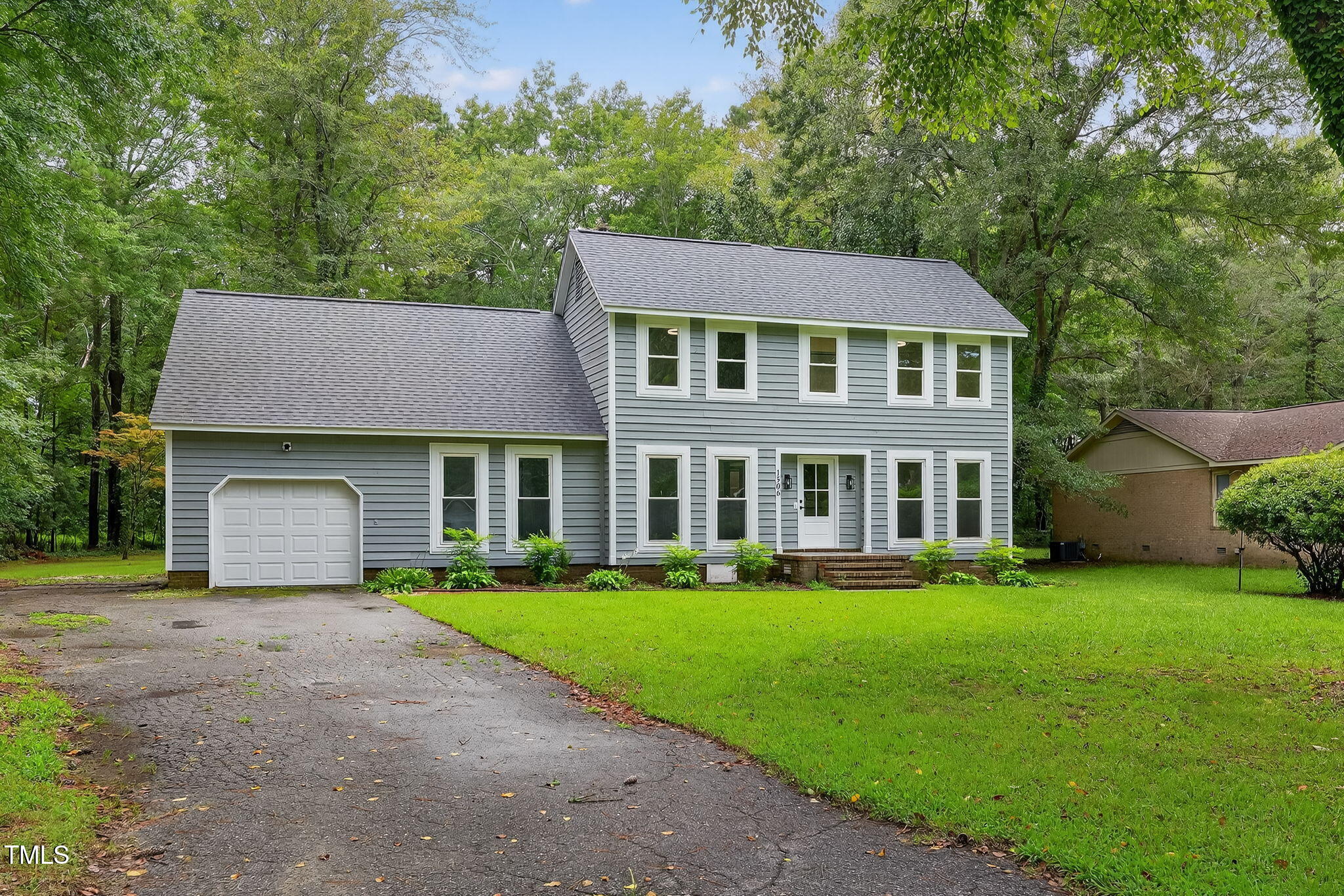 1506 Darby Place