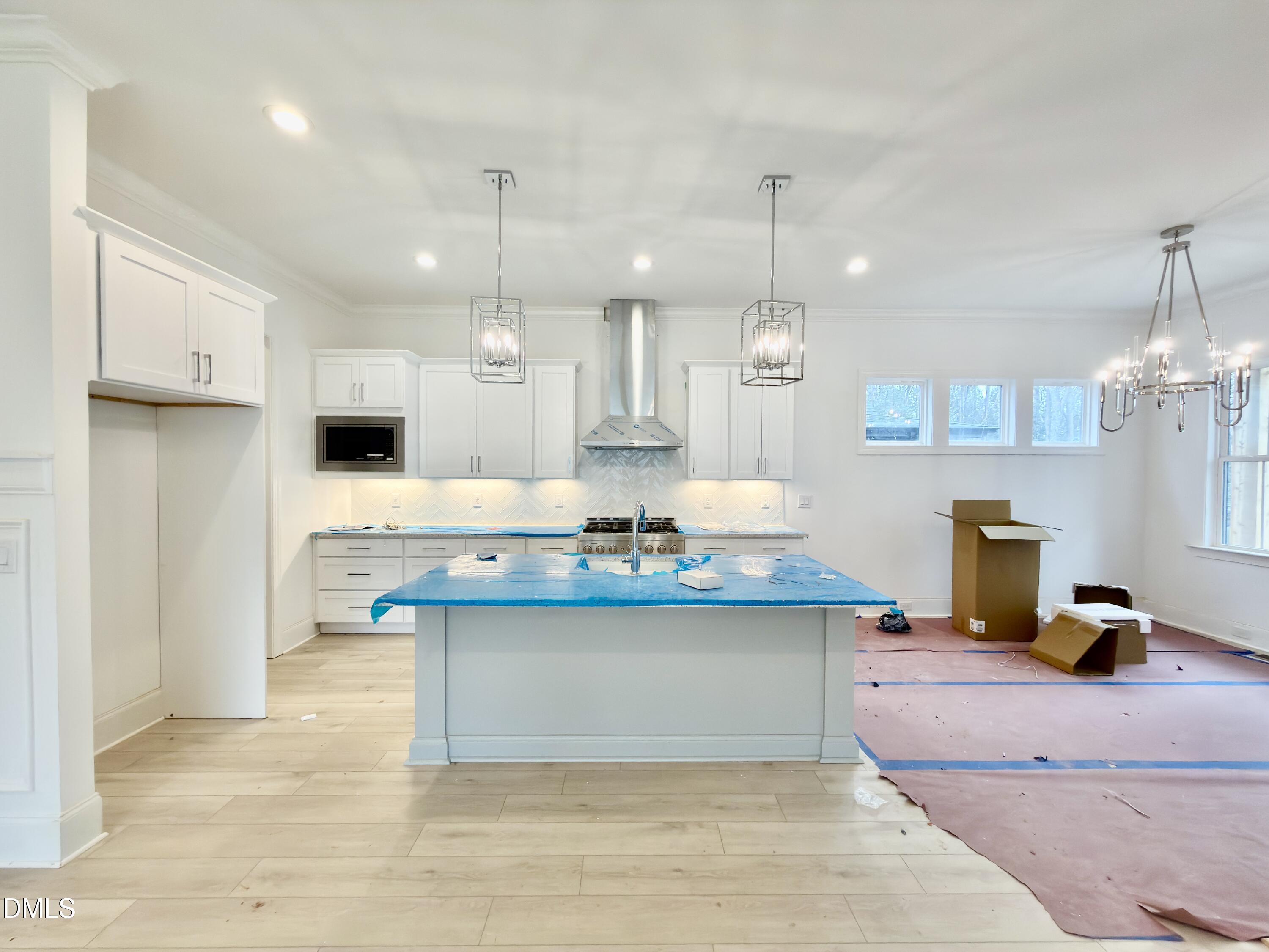 3824 Coach Lantern Avenue