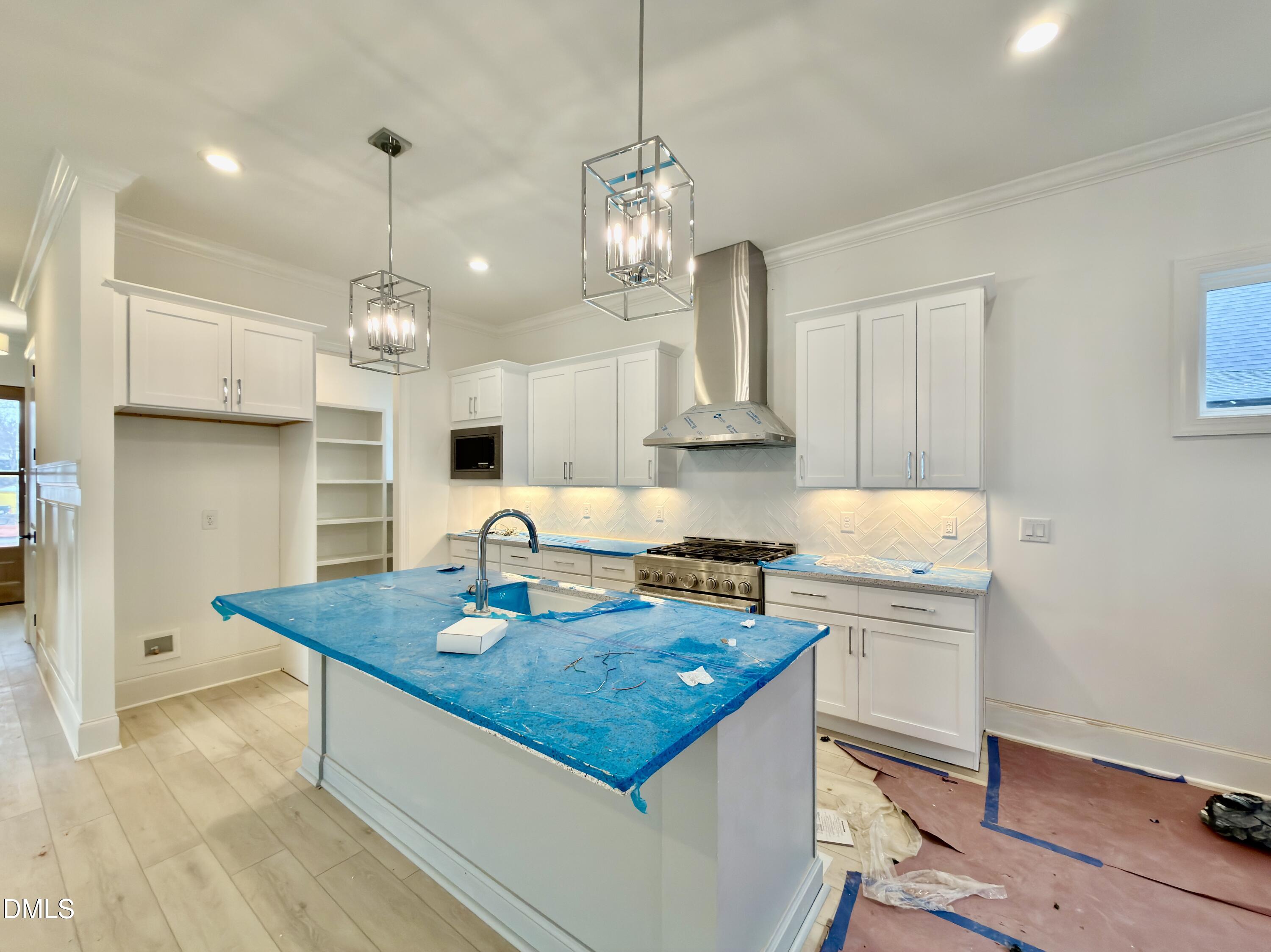 3824 Coach Lantern Avenue