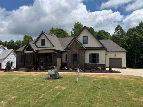 3920 Cedar Knolls Drive Drive 18 Youngsville NC 27596