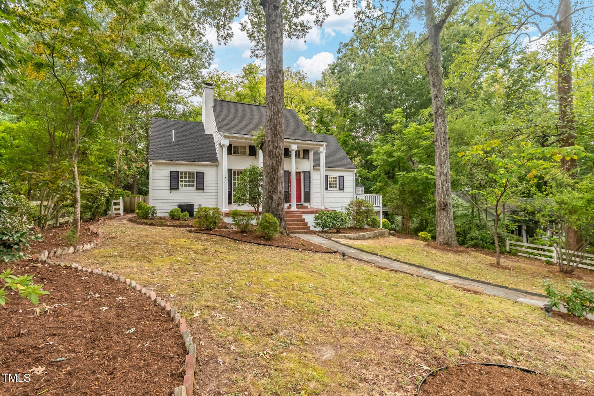 406 E Markham Avenue