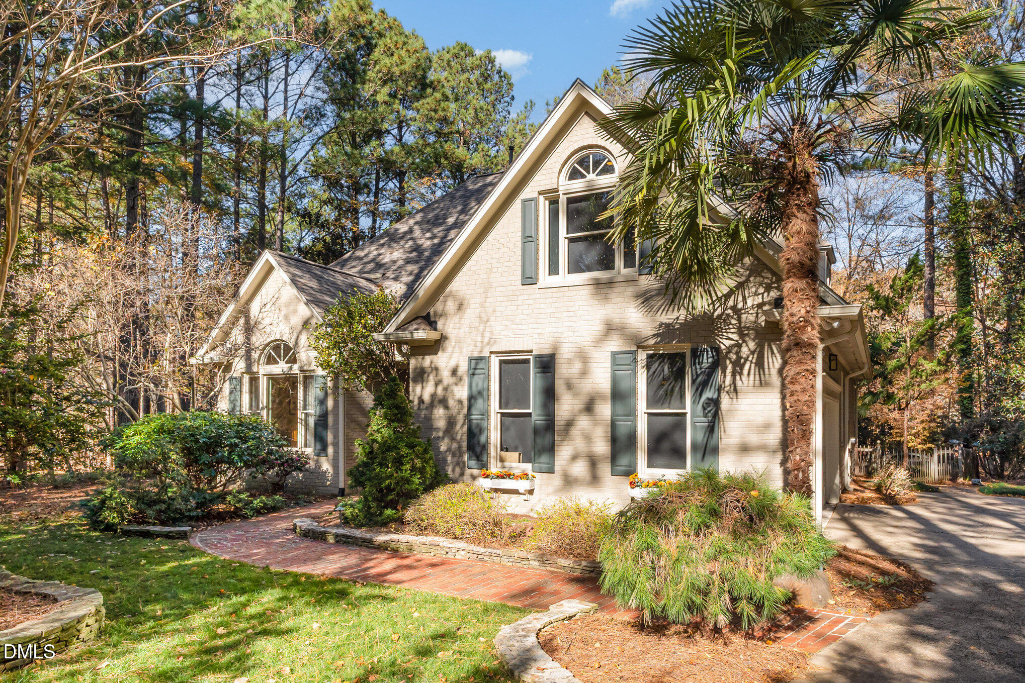 105 Great Oaks Place