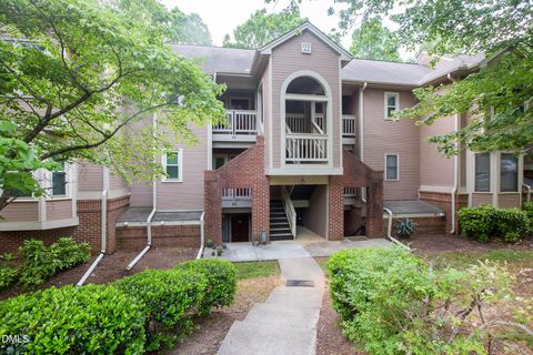 115 Abingdon Court 2b Cary NC 27513