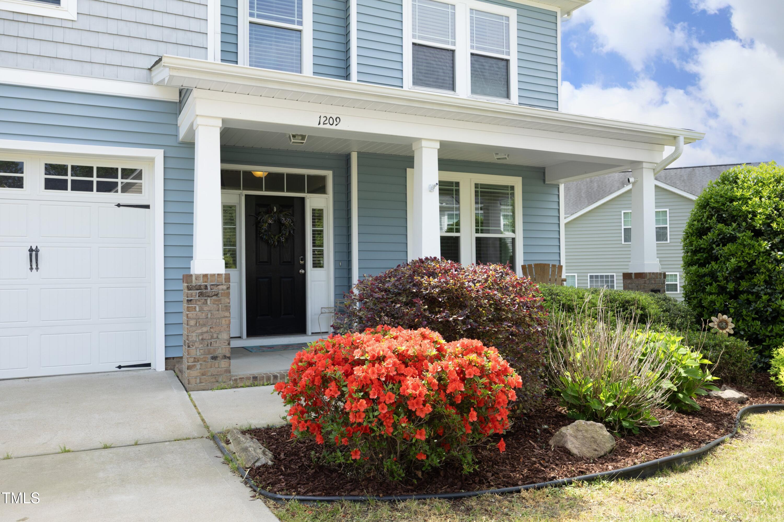 1209 Redwood Valley Lane
