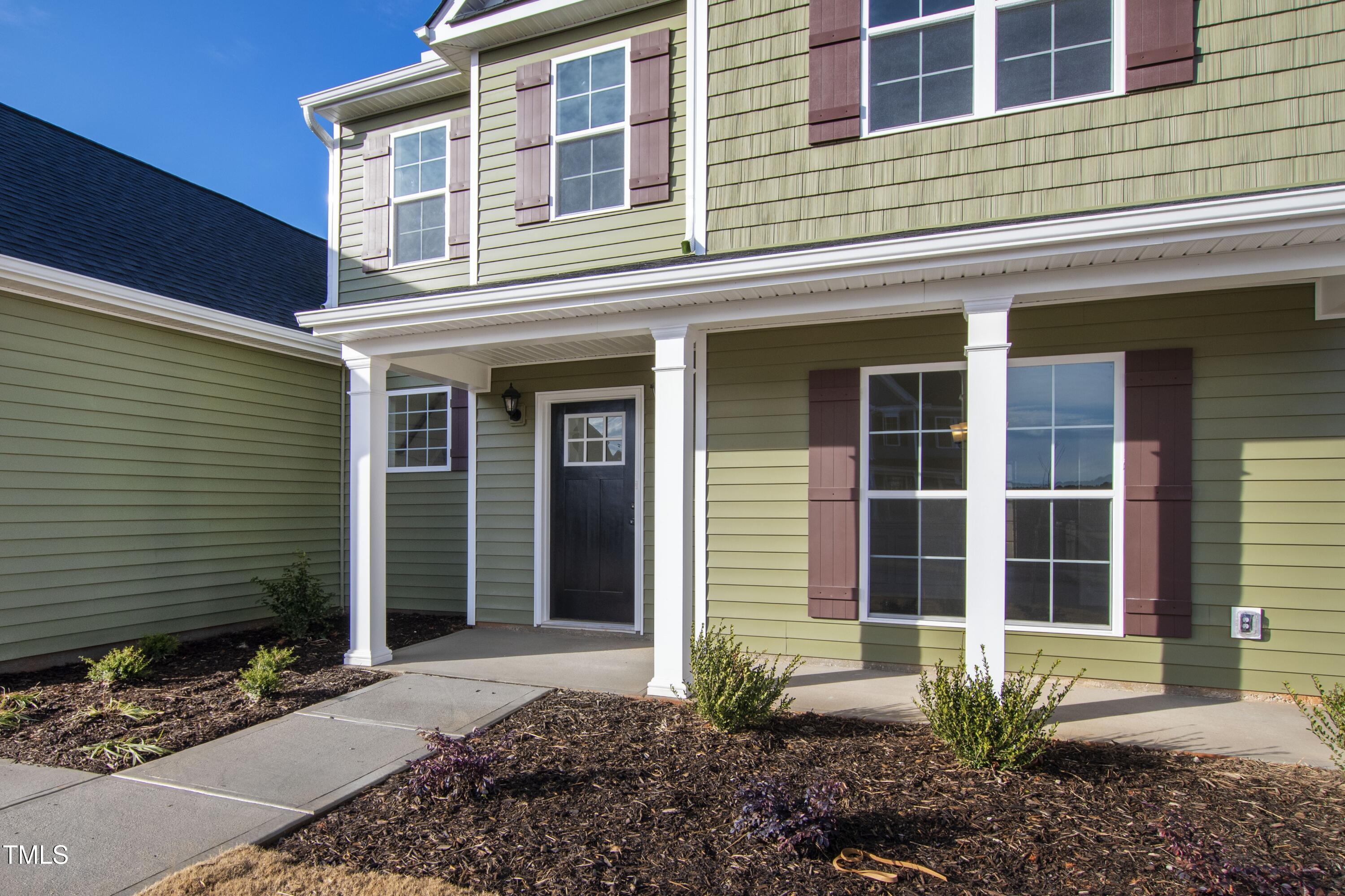 40 Rosewood Lane