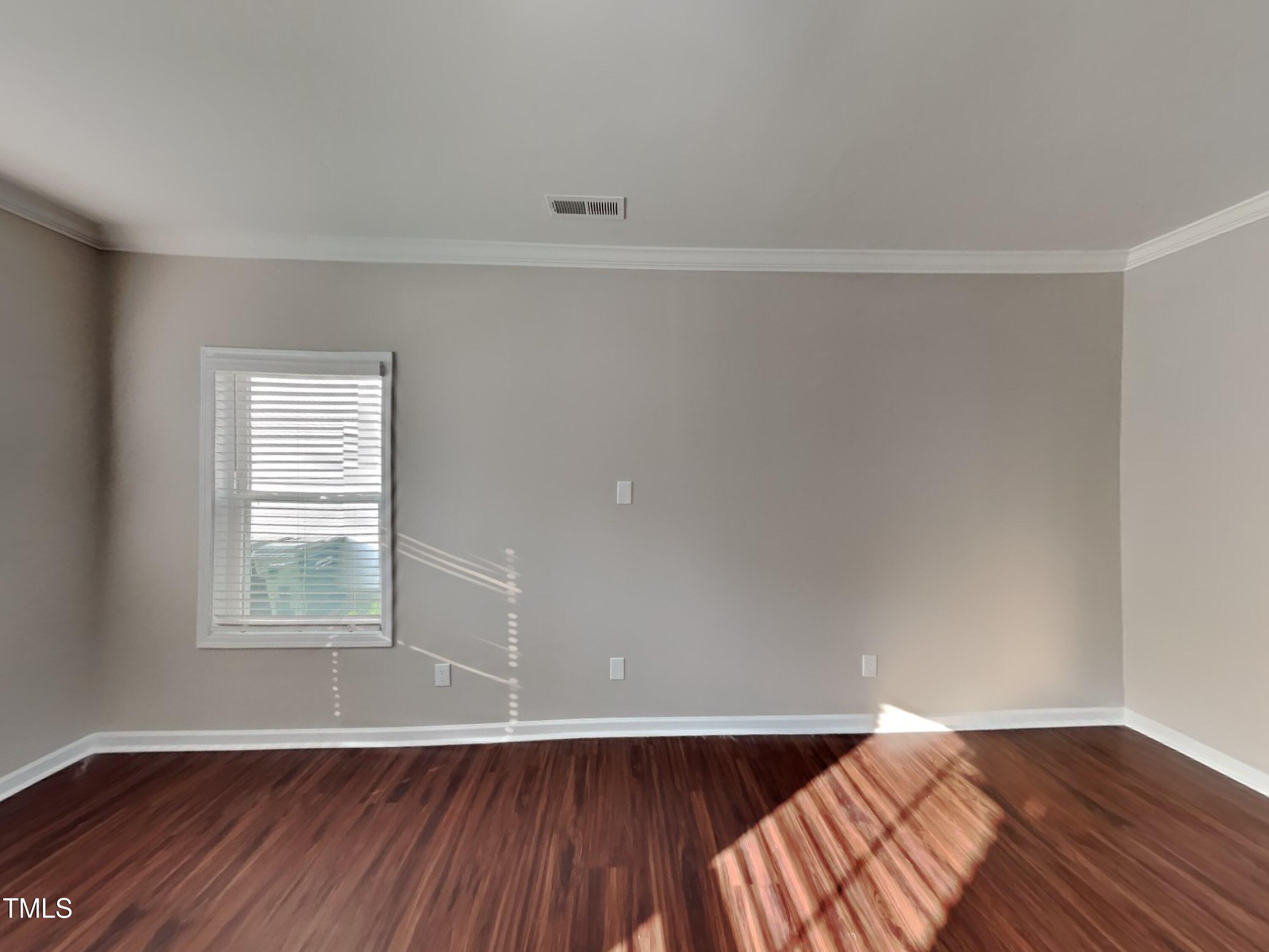 932 Peninsula Place