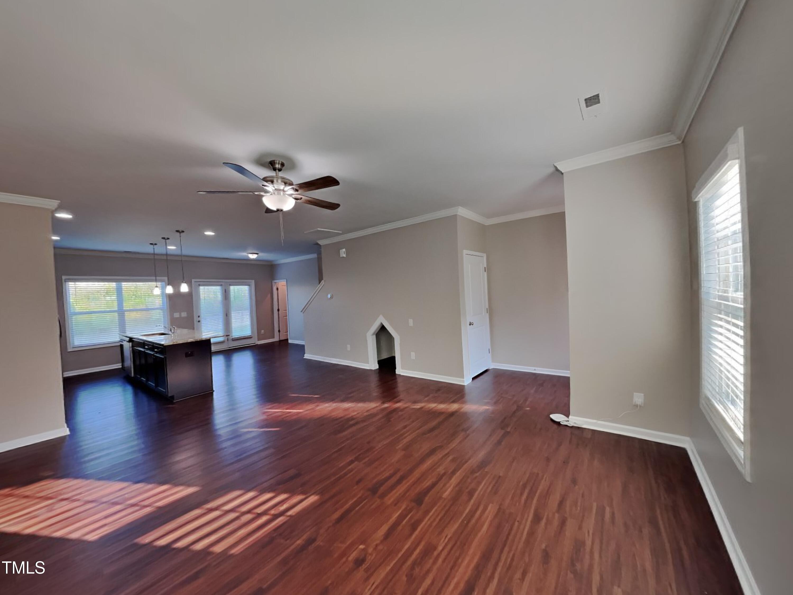 932 Peninsula Place