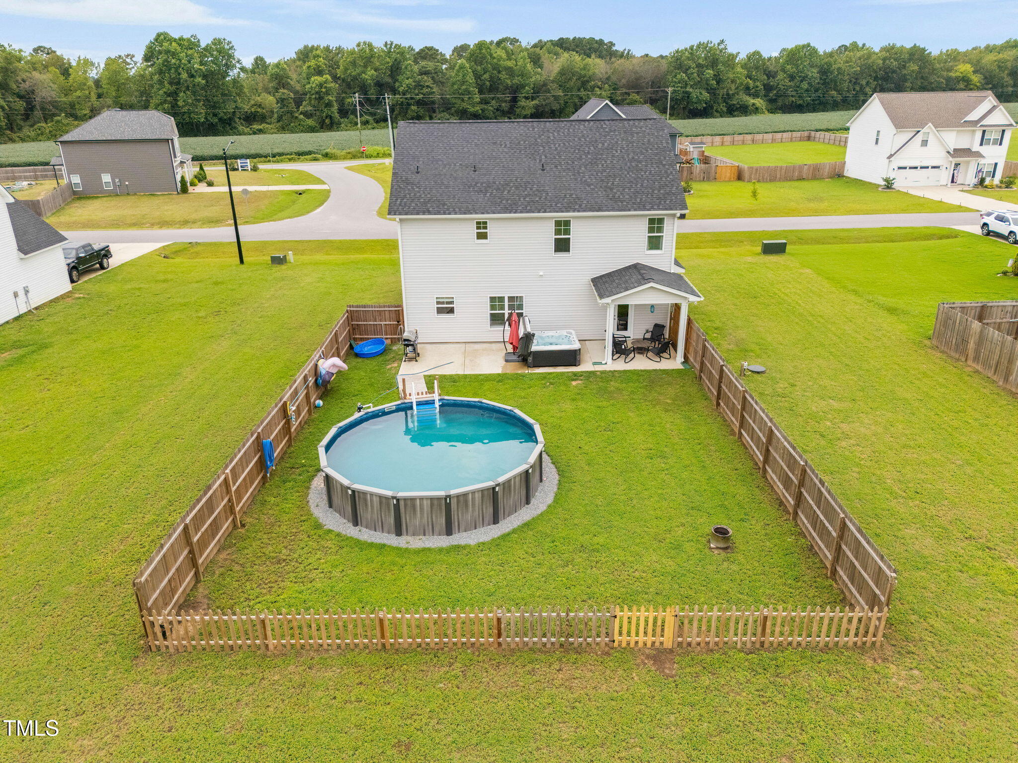 8 Sanford Lane