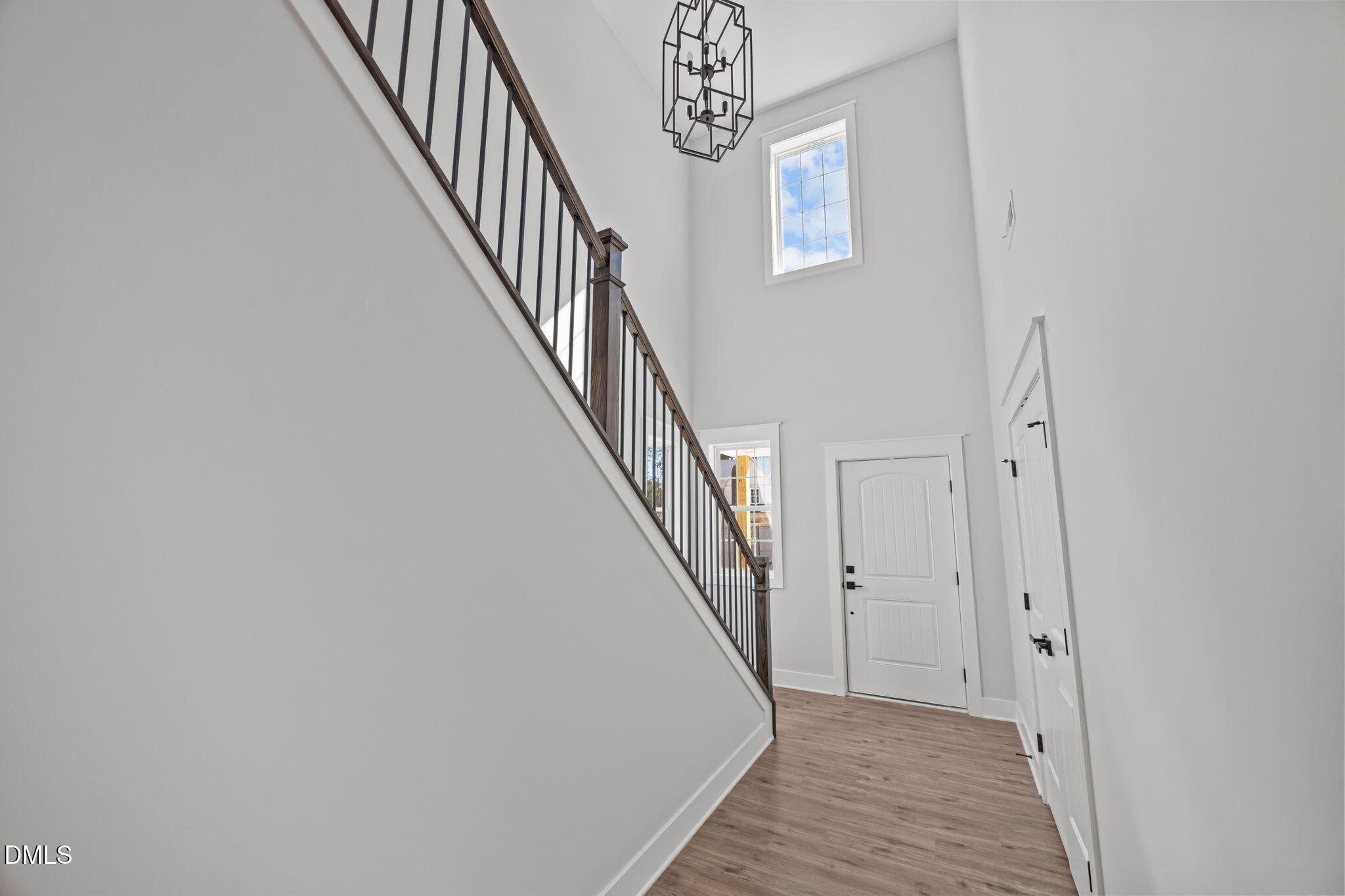 145 Vast View Way