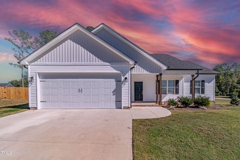 16 Sourgum Ct Court Zebulon NC 27597