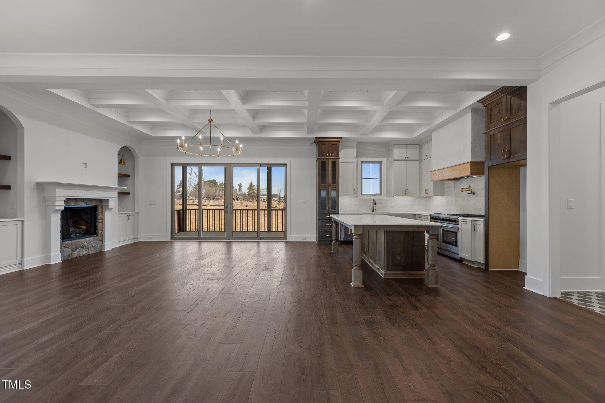 00 Moores Pond Road