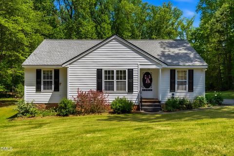 129 Bristol Court Youngsville NC 27596