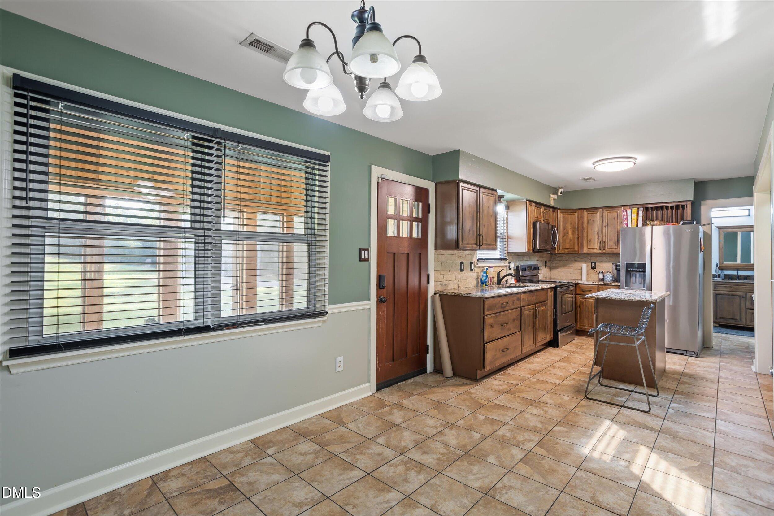 2512 Sundial Circle