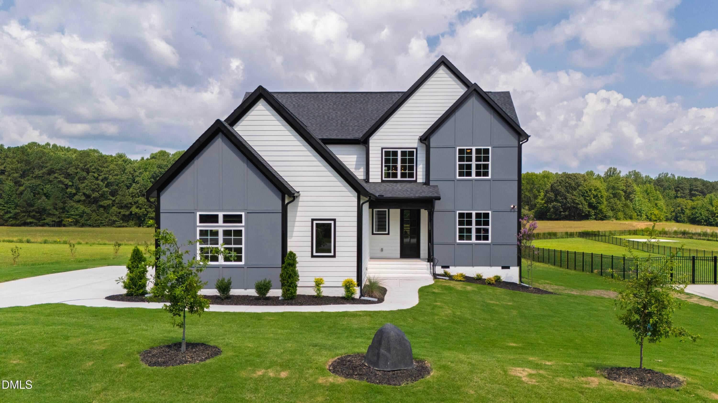 110 Firefly Lane