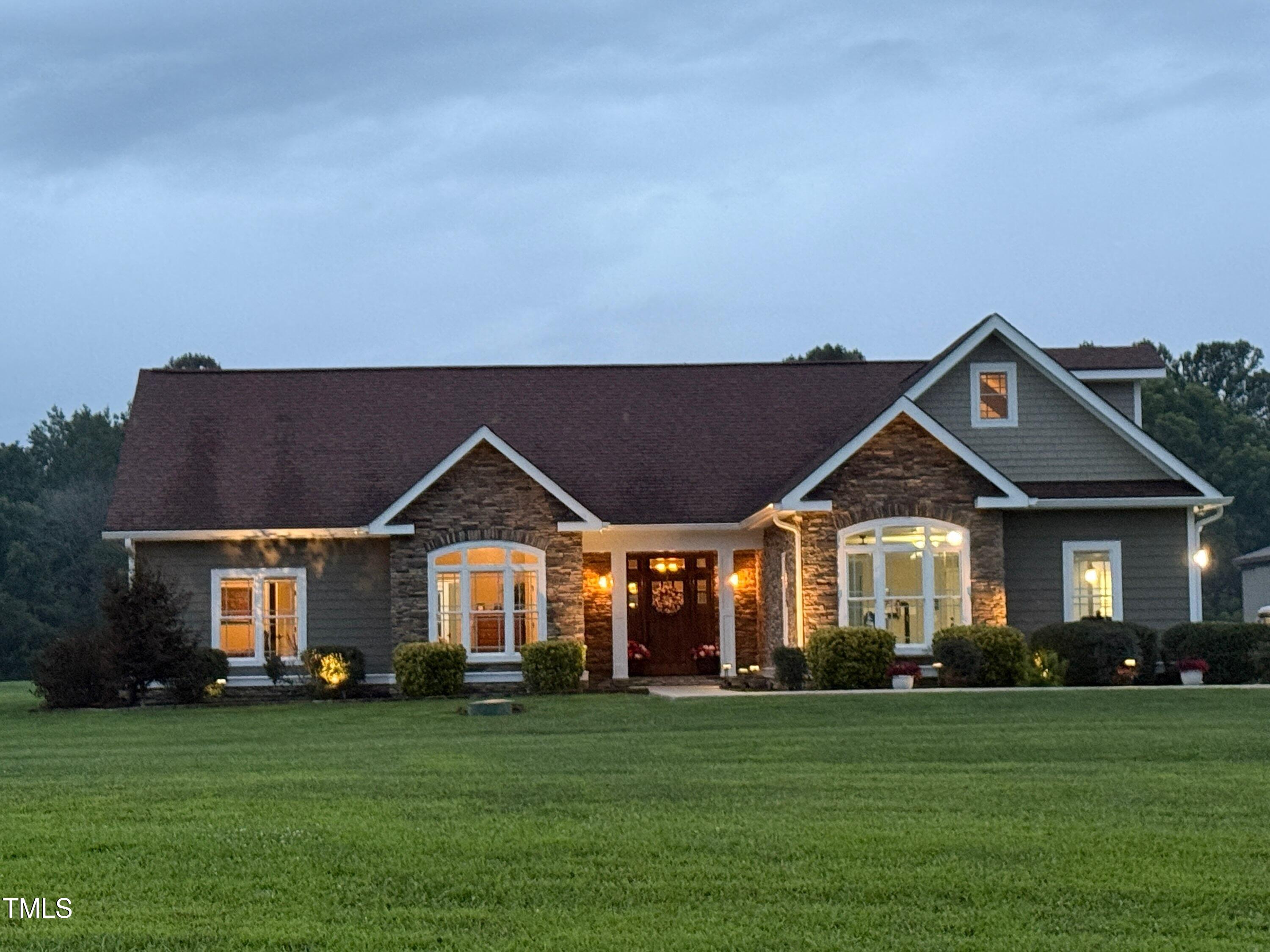 3573 Covington Trail