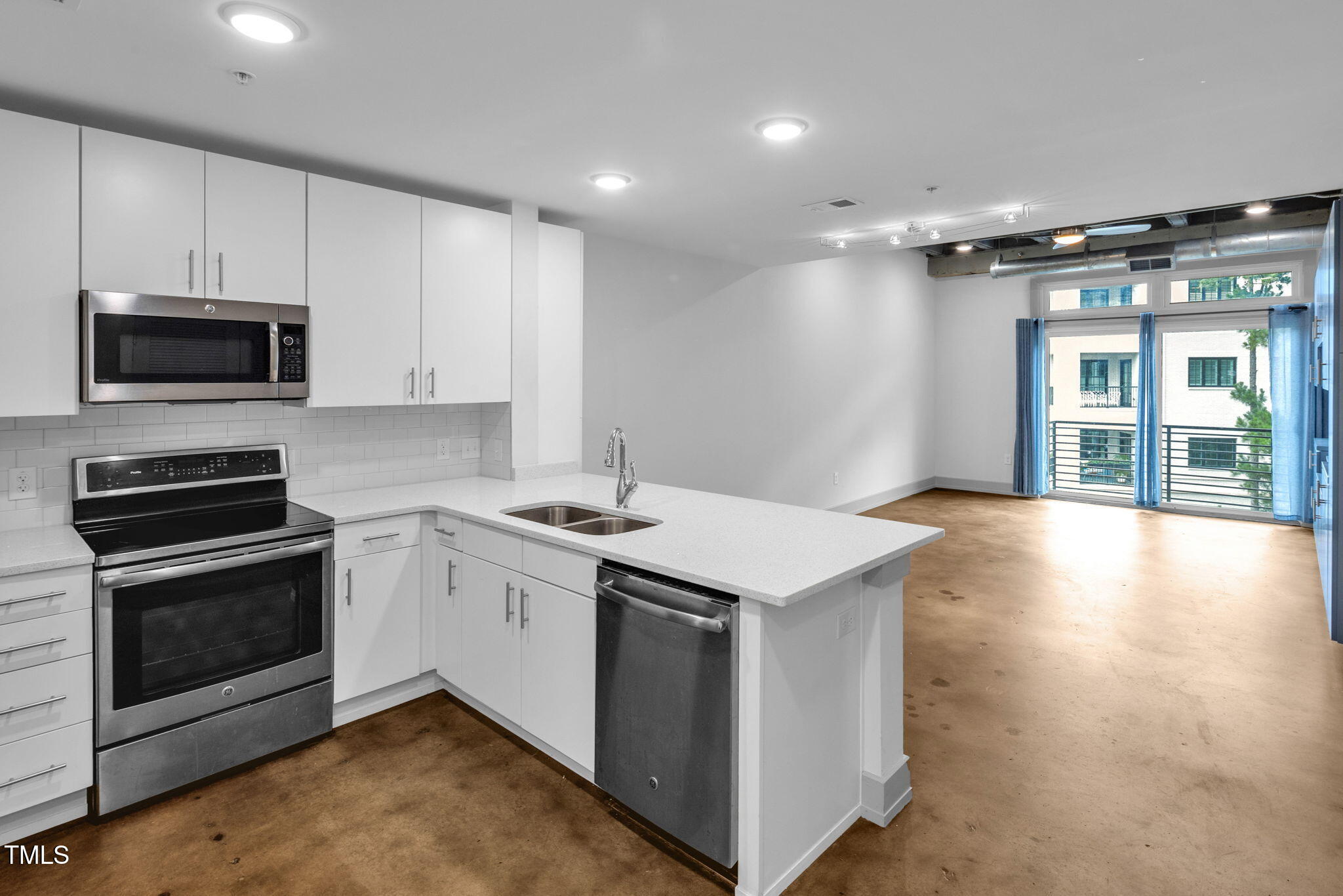 1300 St Marys Street 402