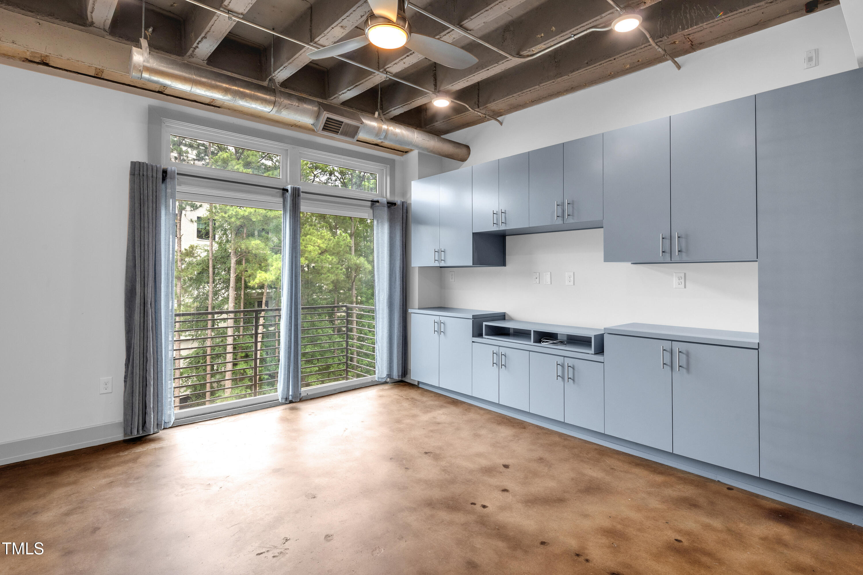 1300 St Marys Street 402