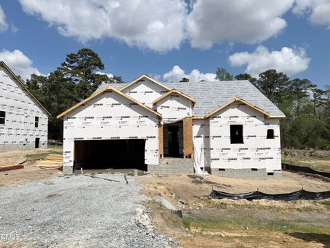 144 Golfview Avenue Benson NC 27504