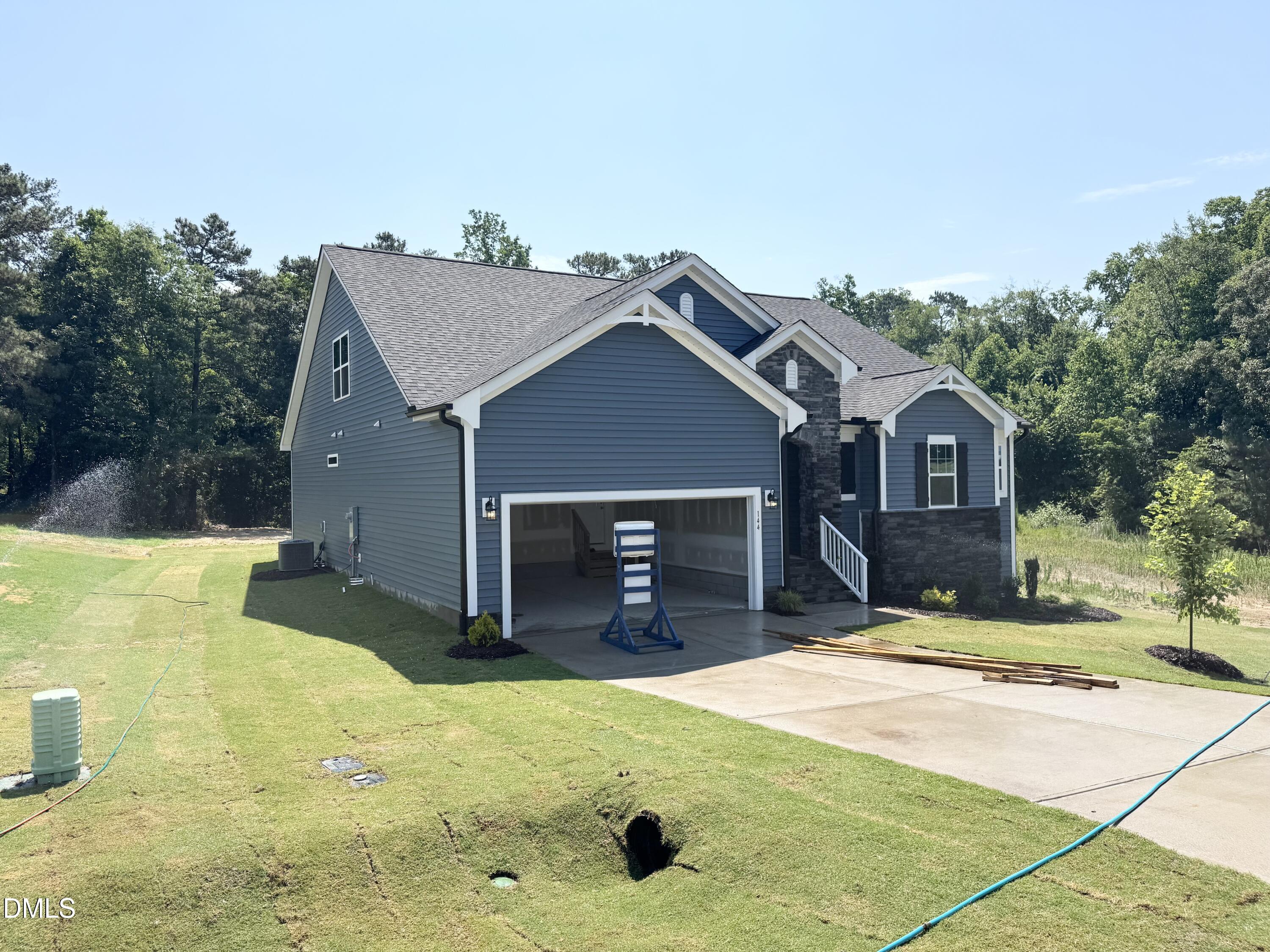 144 Golfview Avenue