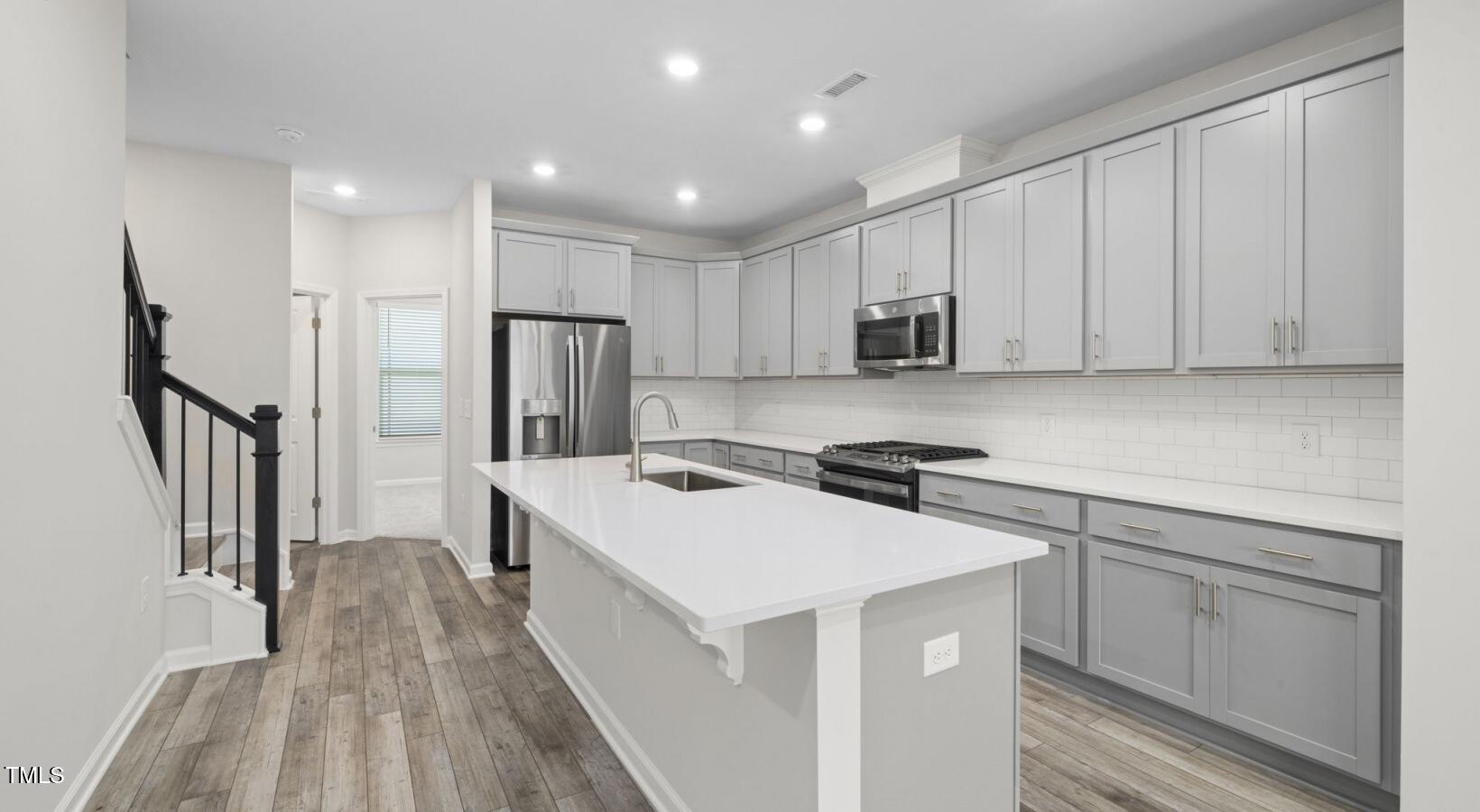 Raleigh, North Carolina 27612, United States, 3 Bedrooms Bedrooms, ,3 BathroomsBathrooms,Residential,Active,220025