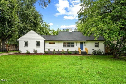 506 W Noble Street Selma NC 27576