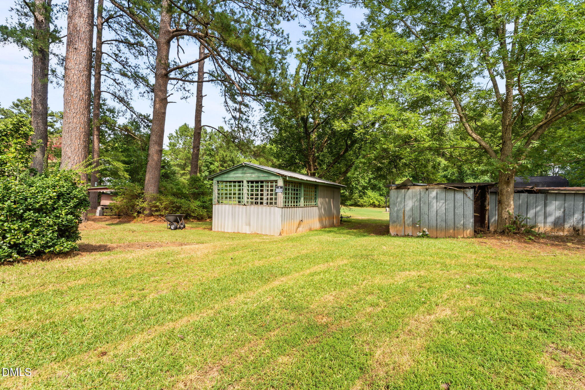 818 Van Warren Road