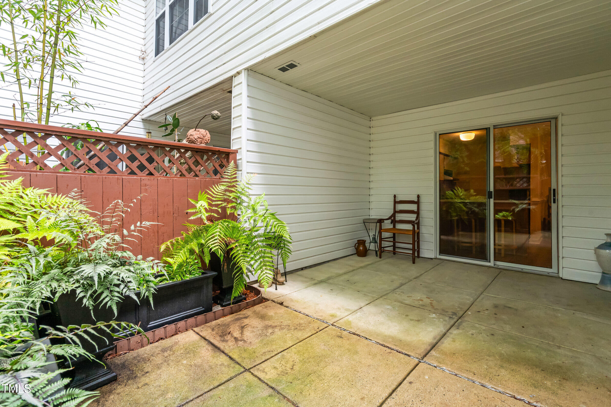 320 Summerwalk Circle