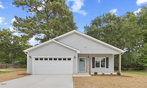 435 Iris Bryant Road Dunn NC 28334