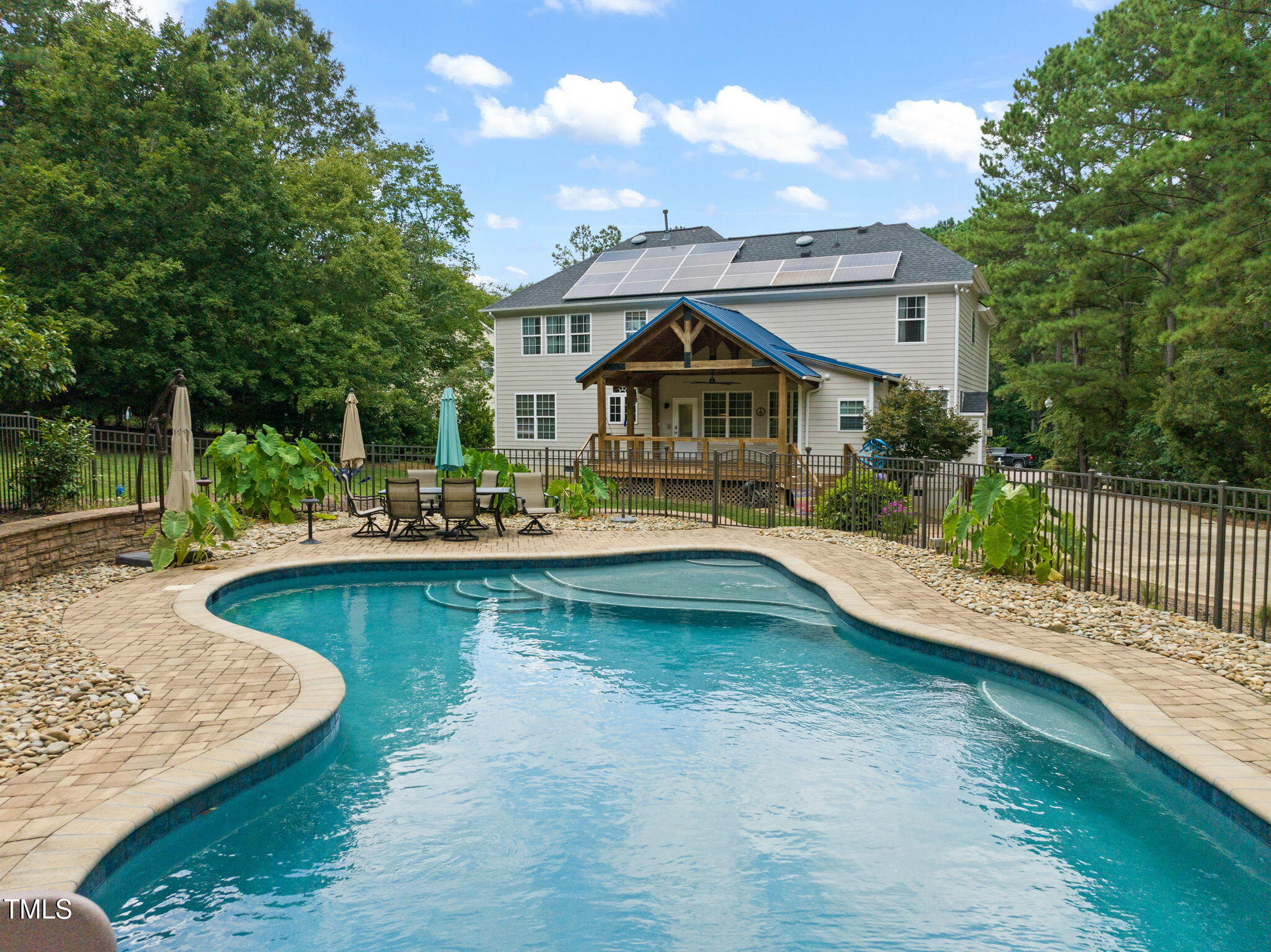 1005 Hidden River Court
