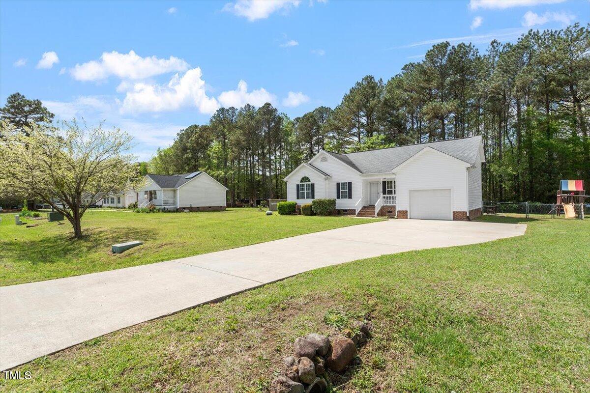 1752 Cobblestone Drive