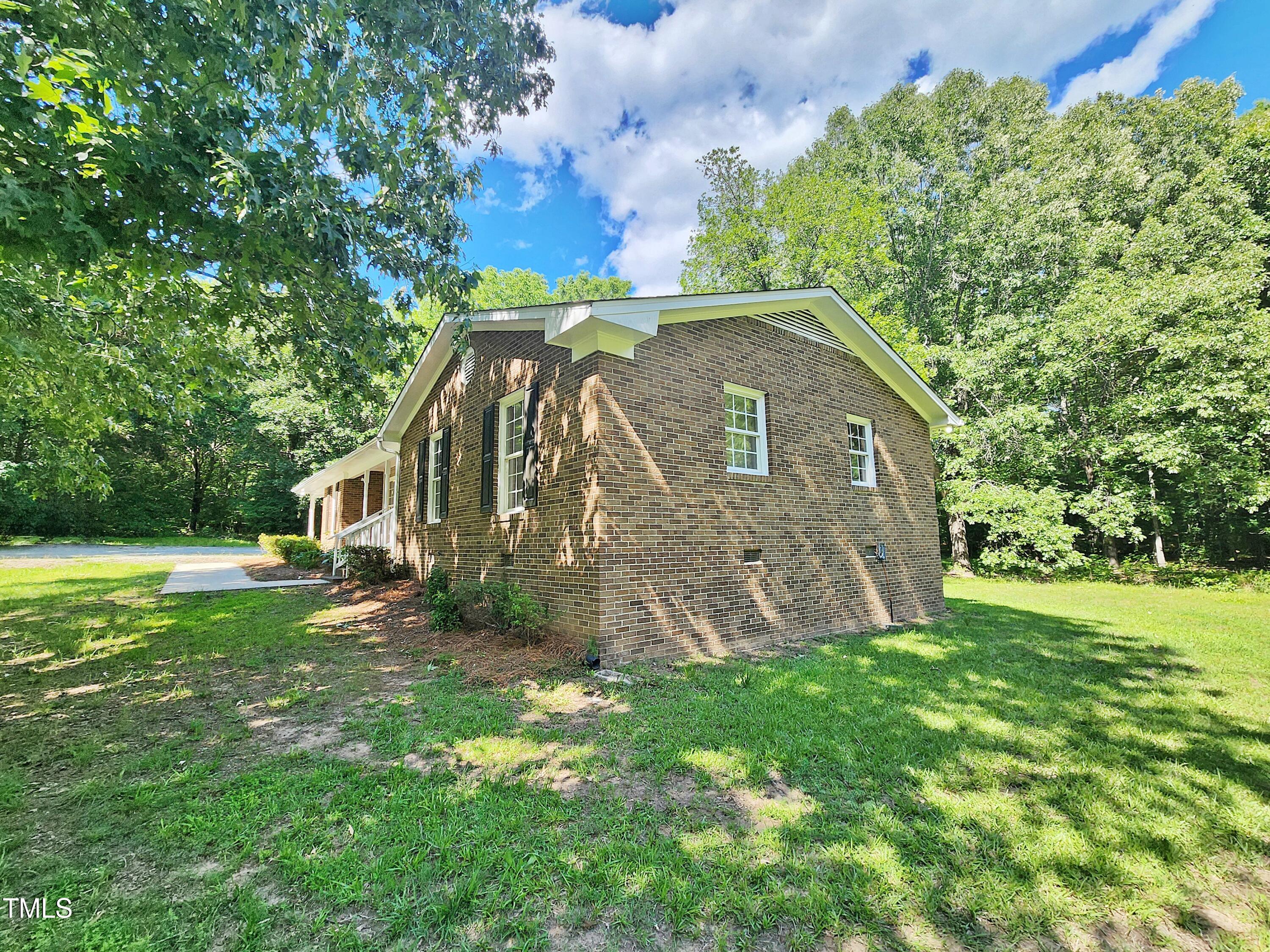 5614 Skyline Drive