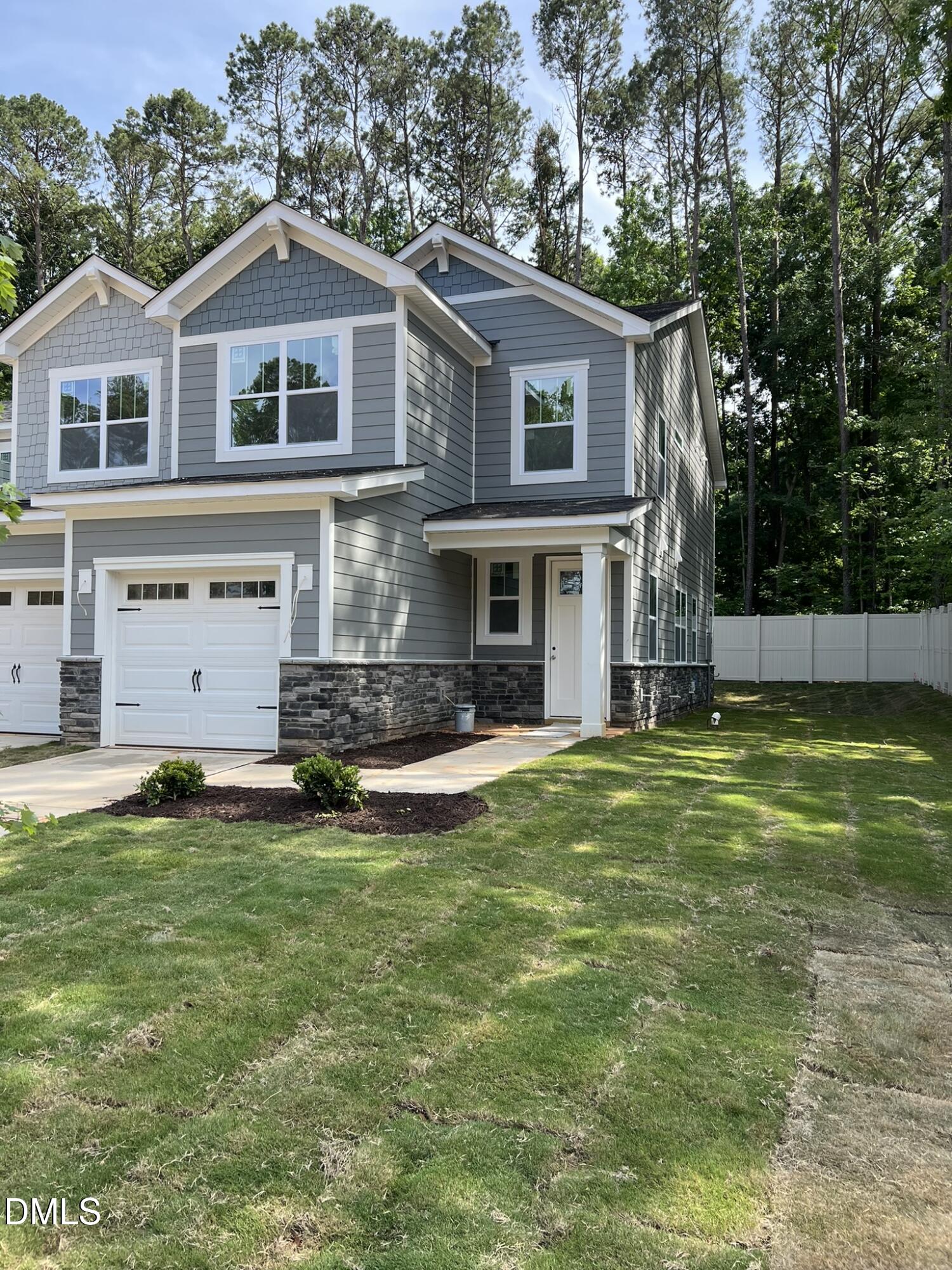 2921 Spring Manor Way