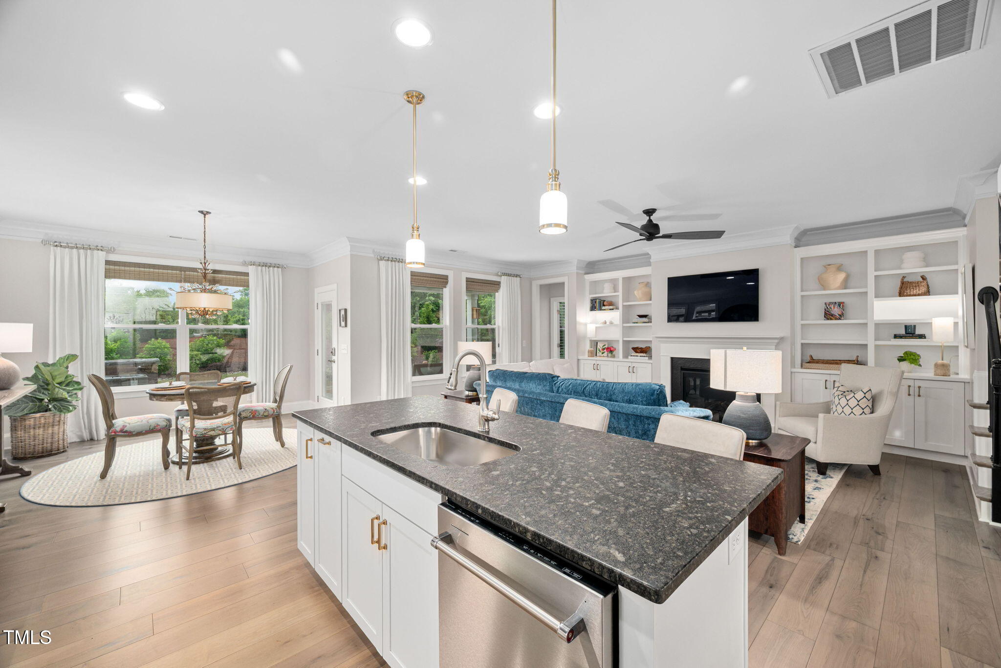 829 Churton Place