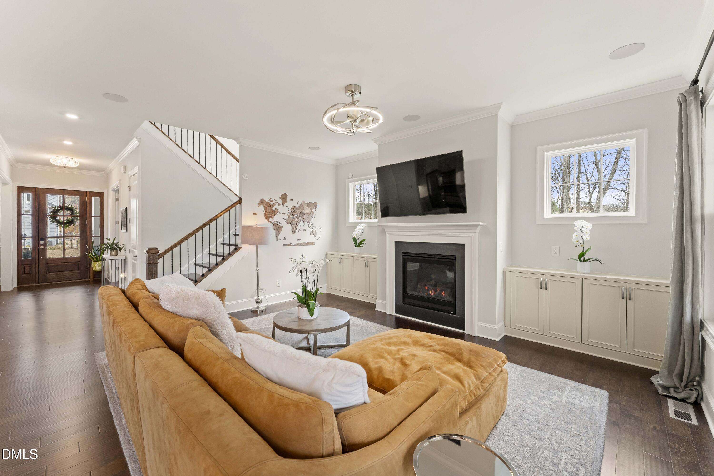 121 Mystic Pine Place