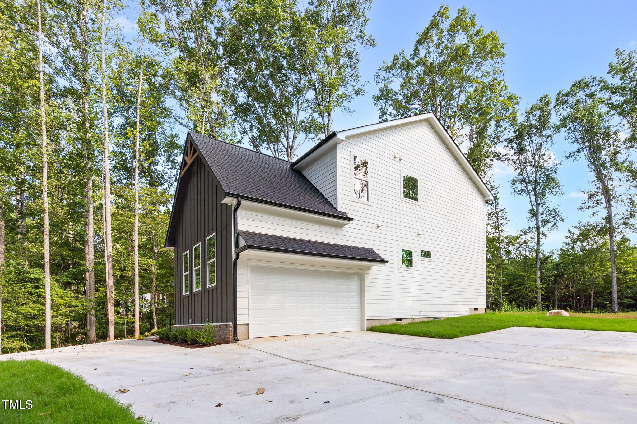 712 Oaks Lane Road