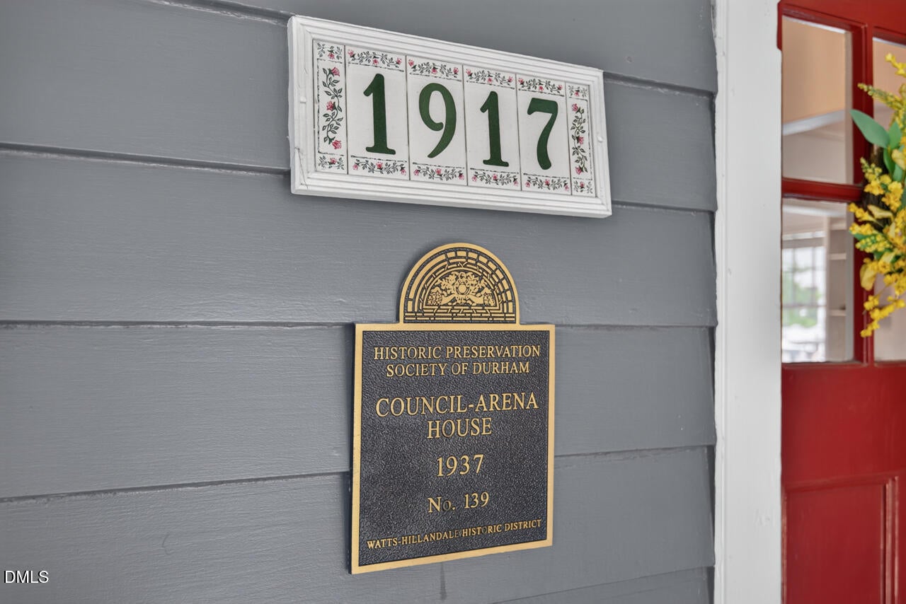 1917 W Club Boulevard