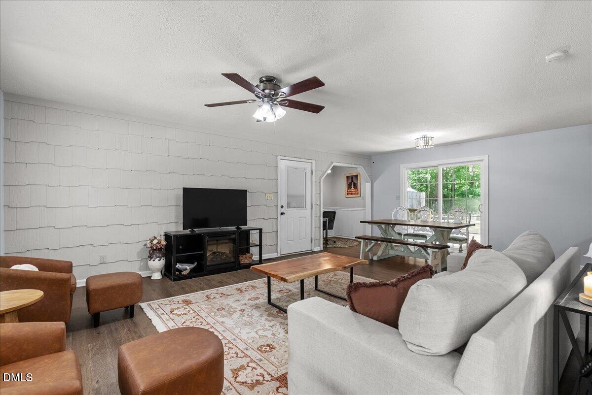 103 Pinewood Circle
