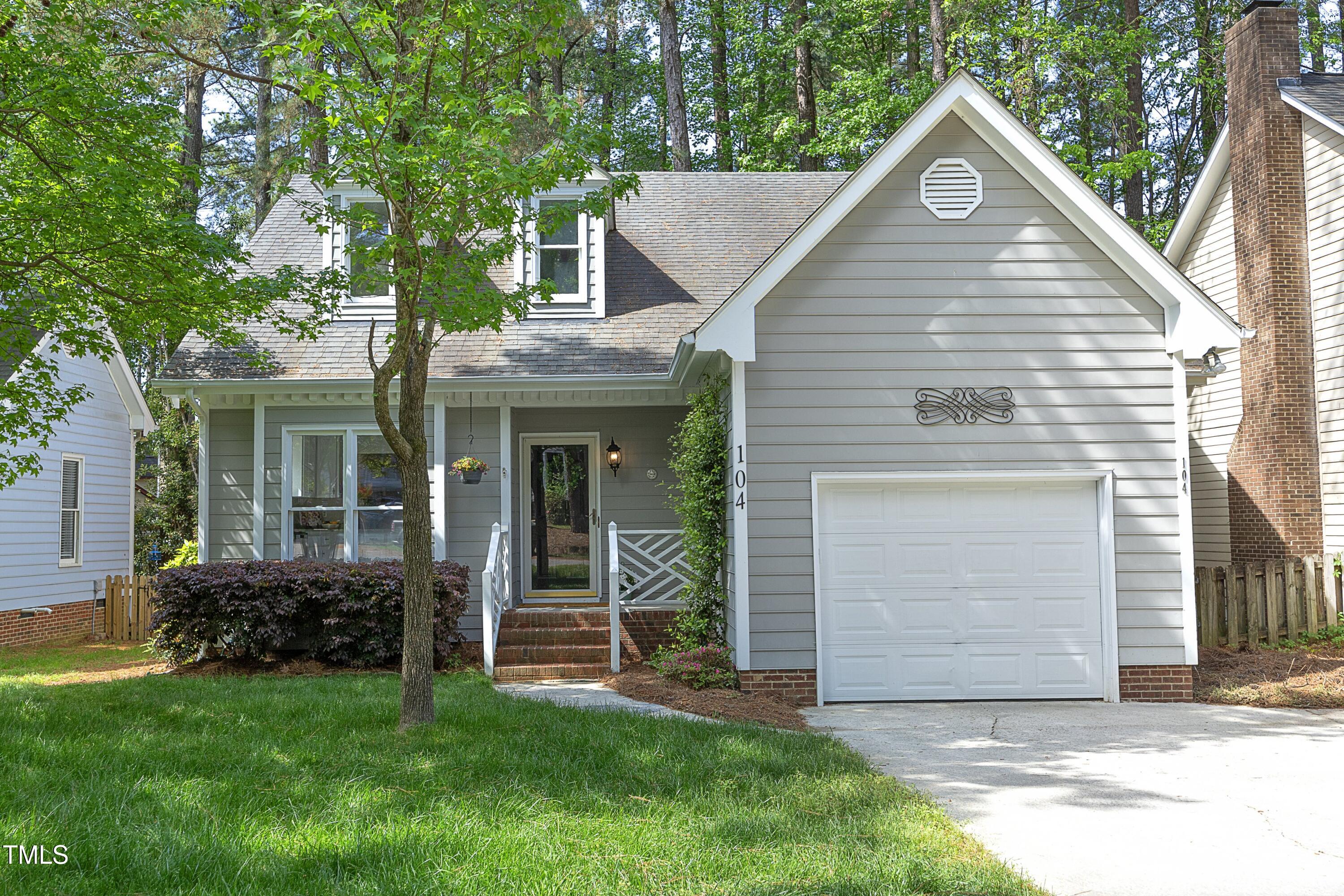 104 Silver Fox Court