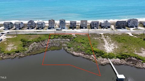 A home in North Topsail Beach