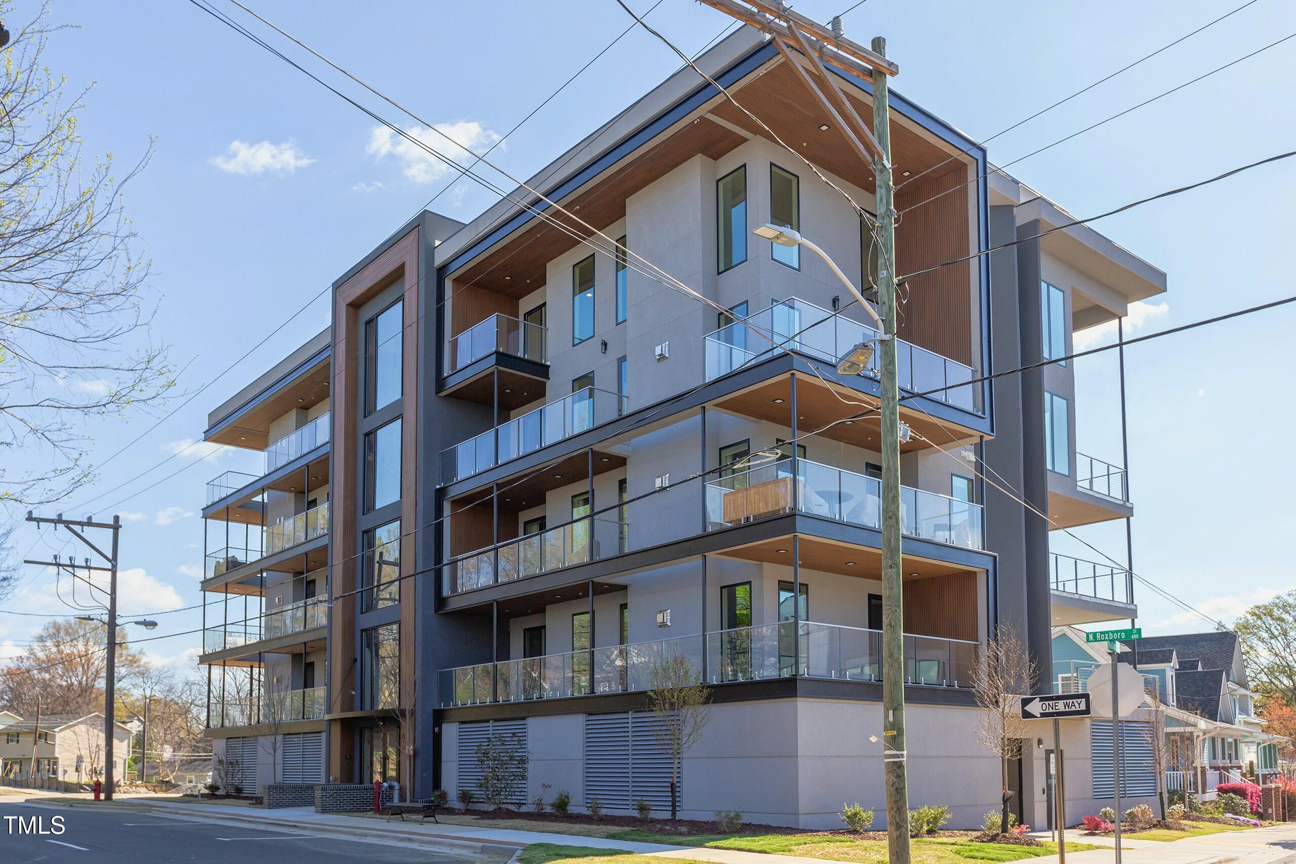 600 N Roxboro Street 21