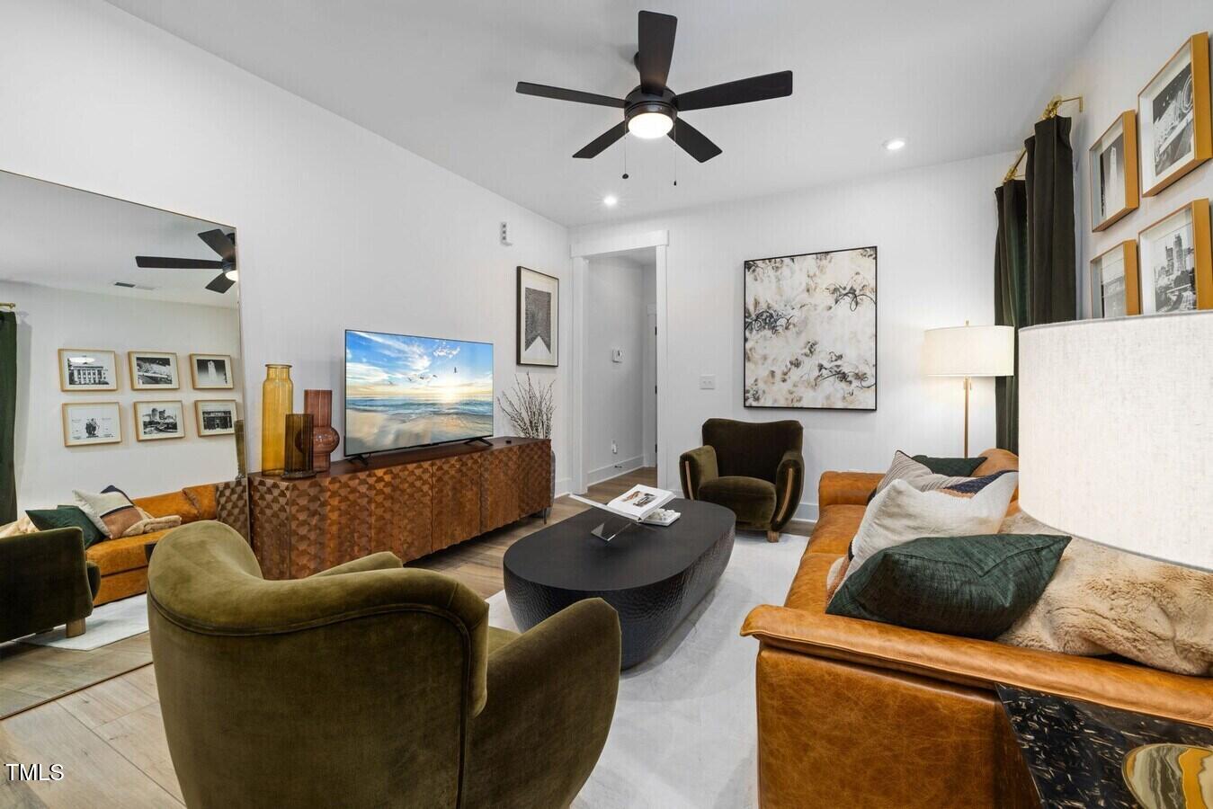 Raleigh, North Carolina 27601, United States, 3 Bedrooms Bedrooms, ,3 BathroomsBathrooms,Residential,Active,52095