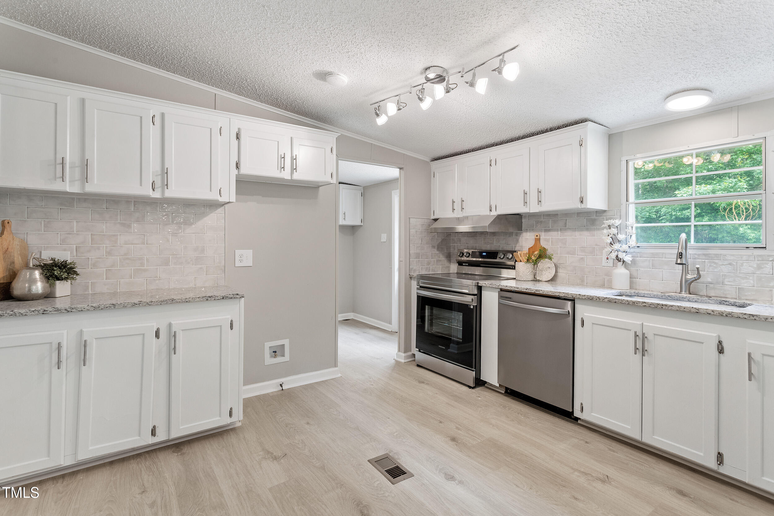 113 Winding Creek Drive